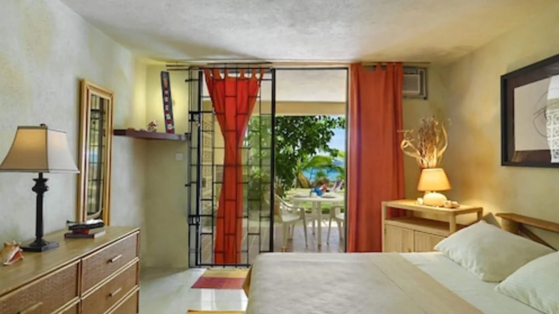 Moonraker Beach Hotel Christ Church