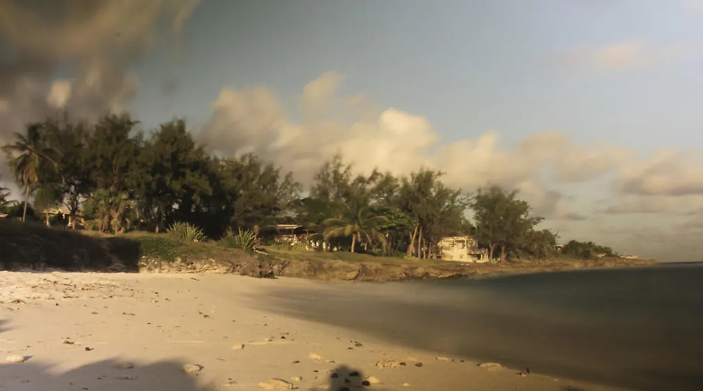 Moonraker Beach Hotel Christ Church 0*,  Barbados